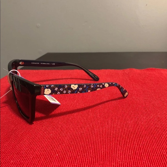 Coach sunglasses - Picture 2 of 3